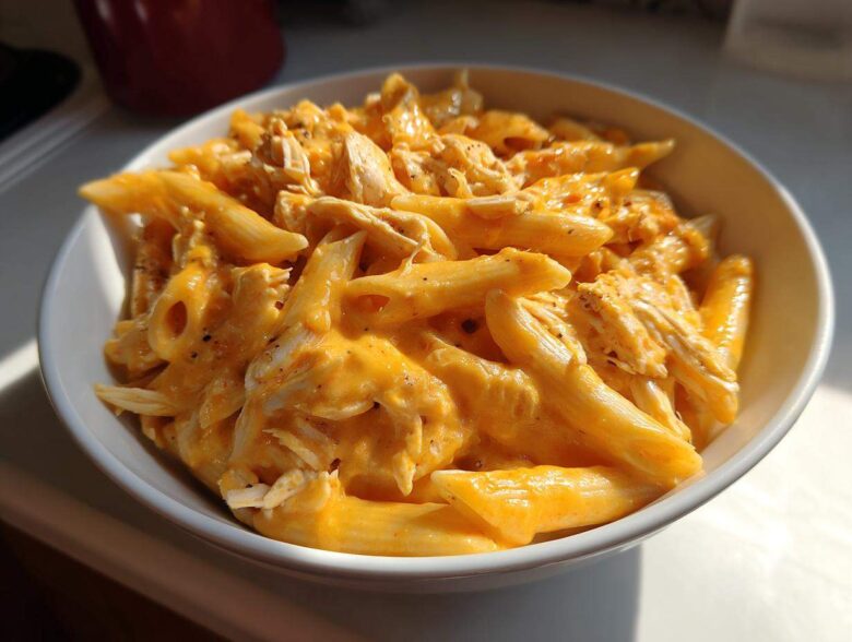 Cheesy Chicken Queso Pasta Creamy and Rich - Featured